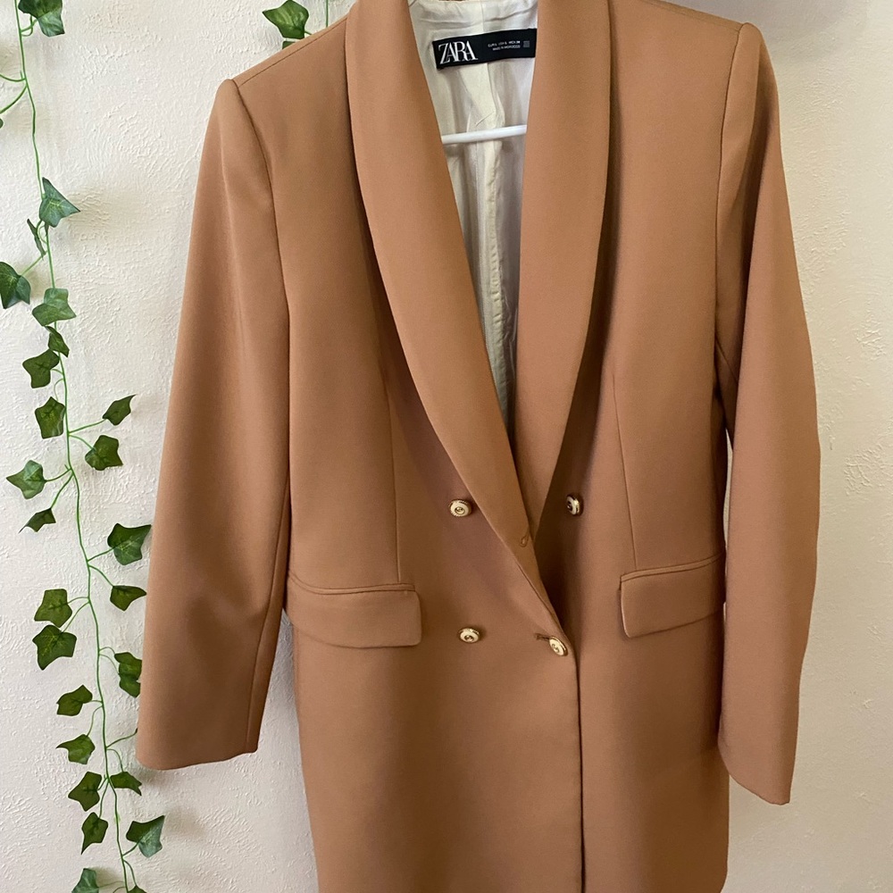 Zara Women's Tan Blazer
